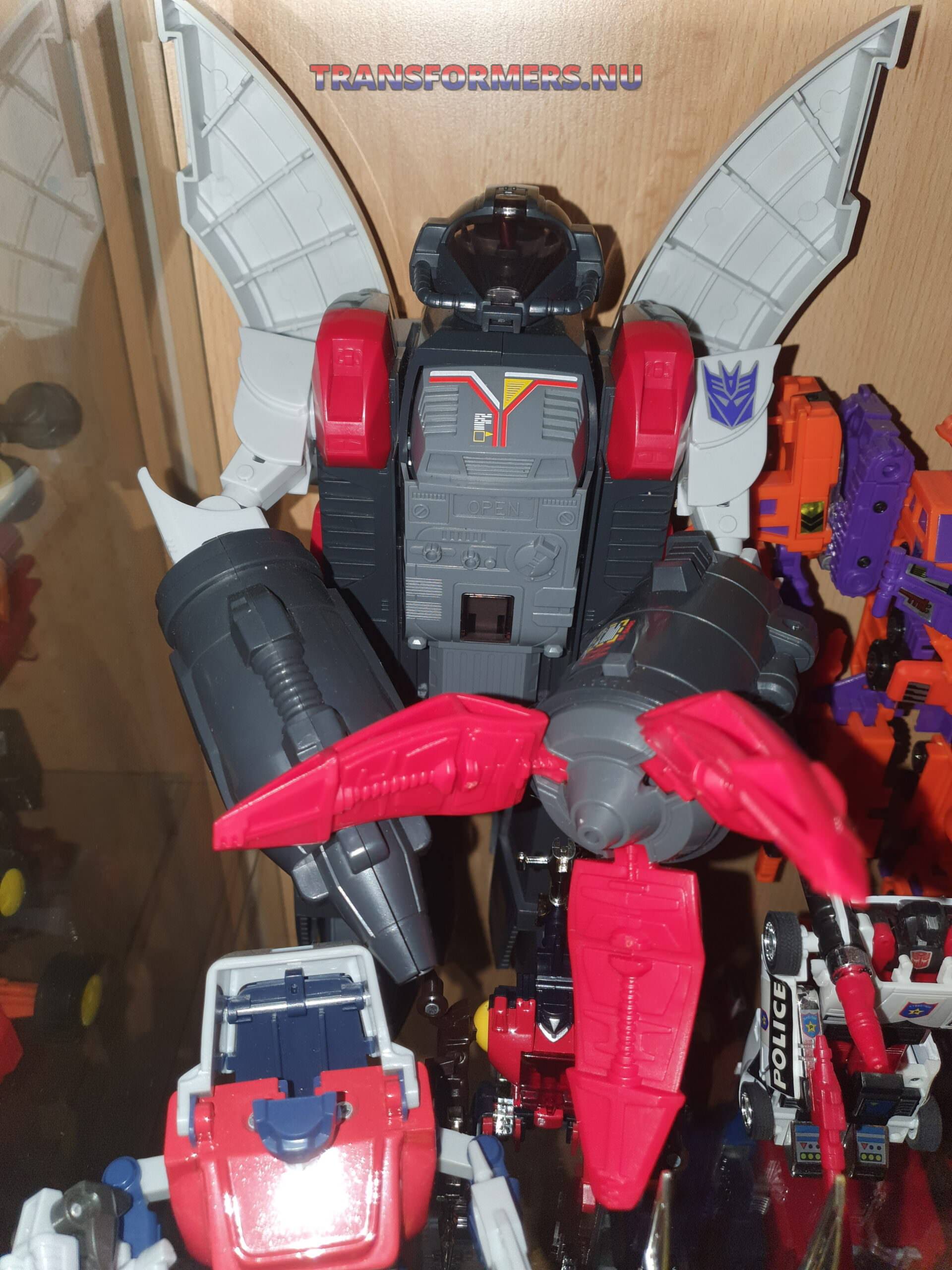 Omegatron pre g1 Omega Supreme Transformers.nu